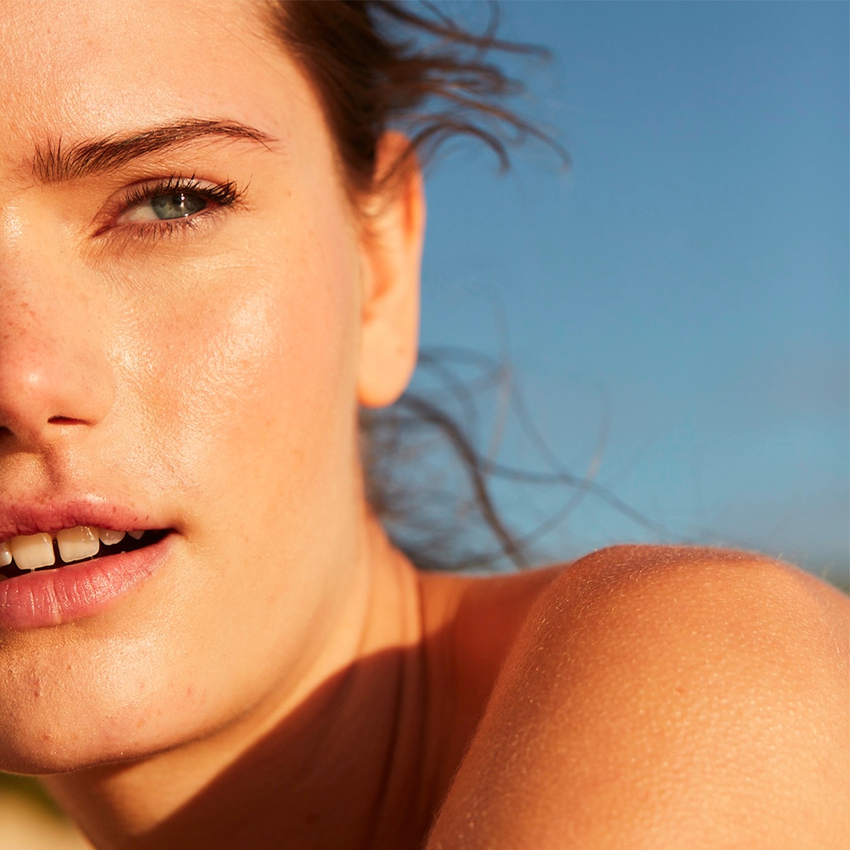 EMULSIÓN LIGERA SPF 50 (PROTECTOR SOLAR PARA ROSTRO)